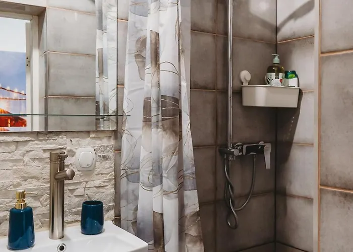 Apartment Old Town - Private & Ensuite - B *