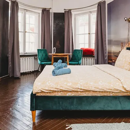 Old Town - Private & Ensuite - B